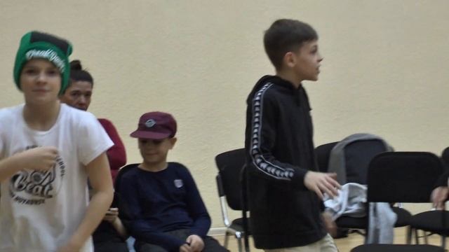 Дима, Кирилл и Арсений пр Шефер, Вит и .. смотреть онлайн