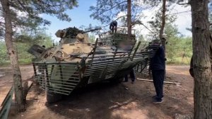 Восстановительные подразделения ВДВ ведут работу по ремонту и модернизации боевой техники.