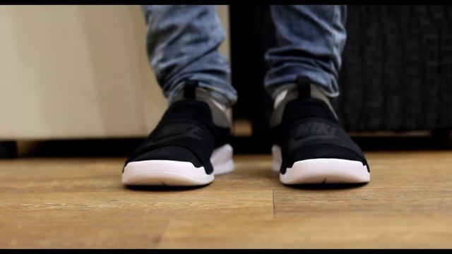 ONFEET | Nike Benassi Slip-On Black\Grey смотреть онлайн
