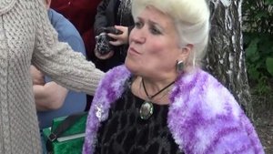 Любовь Папина поет под гармонь Юрия Коротеева   город Липецк 11 06 2016 года.Видео Ланских