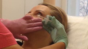 Показ преподавателя. Коррекция НОСОСЛЕЗНОЙ БОРОЗДЫ и увеличение объема СКУЛ.