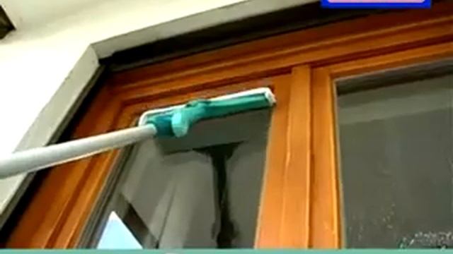 Щетка Leifheit HAUSREIN micro duo окномойка 3 в 1 с телескопической ручкой и шарниром  51120 смотреть онлайн