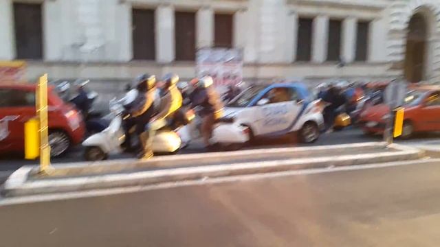 Vespas in Rome смотреть онлайн