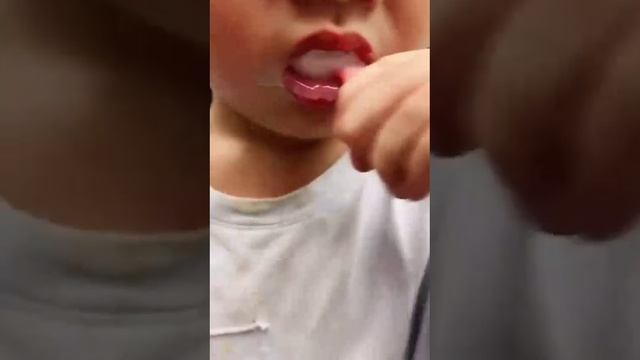 Детская зубная щётка. ссылка в описании