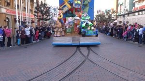 La Magie Disney en Parade - Parade des 20 ans du parc Disneyland Paris HD