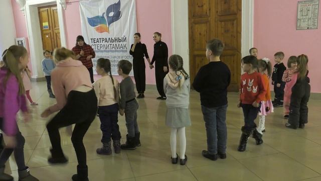 Мастер-класс по сценическому движению. Парные упражнения. смотреть онлайн