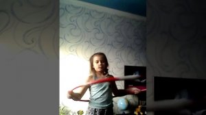 Как на учиться крутить обручь