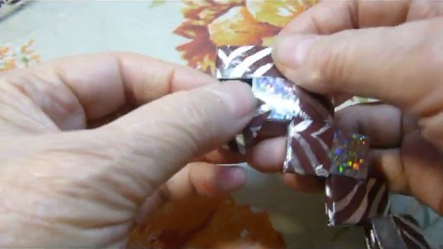 Видео №1.Клатч  из упаковочного материала и декоративной строительной плёнки, своими руками.