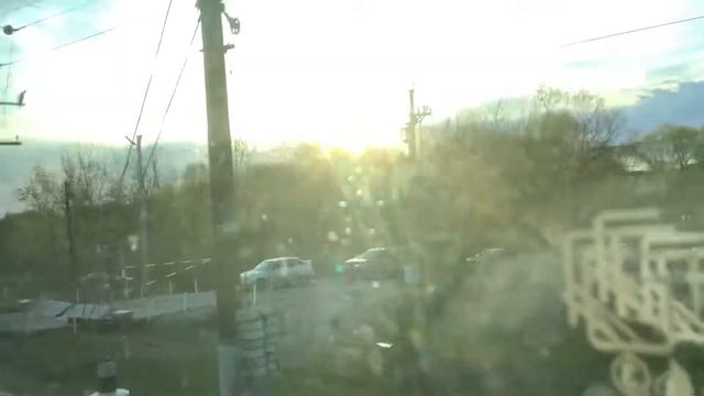 Прибытие на станцию Малоярославец из окна поезда №140 Брянск—Санкт-Петербург. Калужская обл. 7/5/21 смотреть онлайн