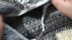 Продолжаем вязать мужской кардиган крючком