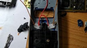 фонарик - светильник из старого кнопочного телефона