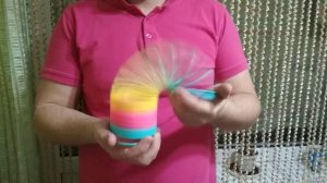 Радужная пружинка. Слинки. Супер трюк. Привет из 90-х.