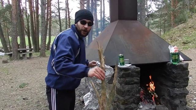 Как копчение любое мясо на природе с помощью фольги в полевых условиях, без коптильни