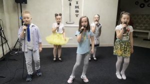 Вокальная группа студии эстрадного вокала "Микст" - Неразлучные друзья