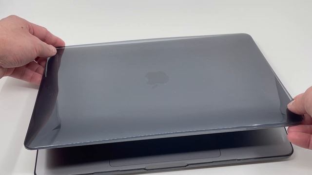 Crystal Black Case for MacBook Pro 13-inch 2020 (A2338) ? with Keyboard Cover смотреть онлайн