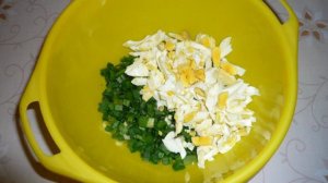 Салат с зелёным луком