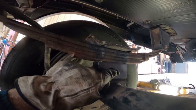 How We Install a 2 inch lift kit in Camper Trailer смотреть онлайн