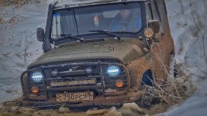 После этого видео ты захочешь Уаз. Прогулка превратилась в рубилово.