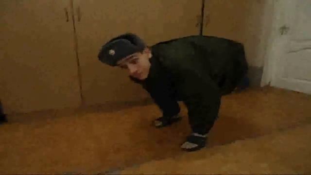 Кто в армии служил тот в цирке не смеется смотреть онлайн