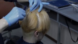 Креативное окрашивание на короткие волосы