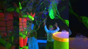 Неоновая дискотека, неоновое шоу