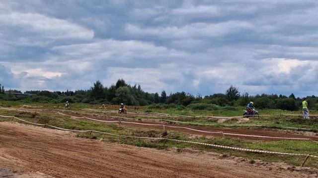 МОТОКРОСС ВЕТКА 2023 ПЕРВЫЙ ЗАЕЗД Класс "ХОББИ и ВЕТЕРАН" смотреть онлайн