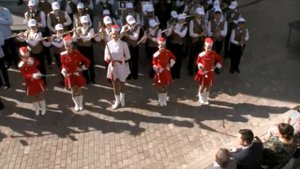 "В городском саду играет духовой оркестр" муз. М.Блантер, сл. А.Фатьянов, поёт Мхаил Латышев