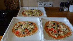 ПИЦЦА НА КЕФИРЕ без дрожжей / Быстрое и Вкусное Тесто для Пиццы на Кефире!