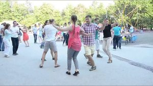 Сальса в Центральном парке.