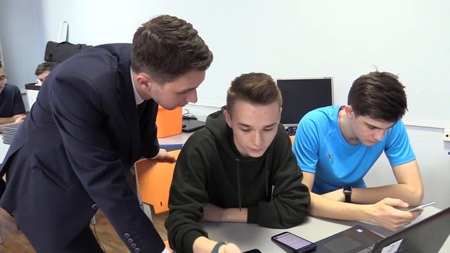 ВИДЕО ПОЗДРАВЛЕНИЕ КЛАССНОГО РУКОВОДИТЕЛЯ 11 А КЛАССА смотреть онлайн