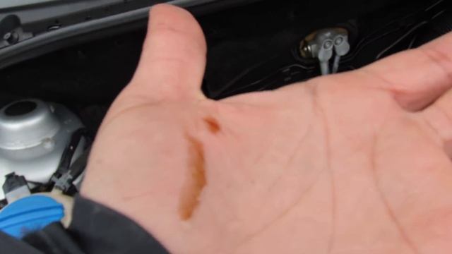 Masina mica cu aspiratii enorme si acte ciudate. Skoda Fabia 1.2 смотреть онлайн