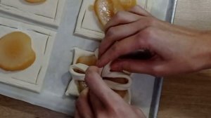 ВСЕГО 20  МИНУТ И ДЕСЕРТ НА СТОЛЕ. СЛОЙКА С ГРУШЕЙ.