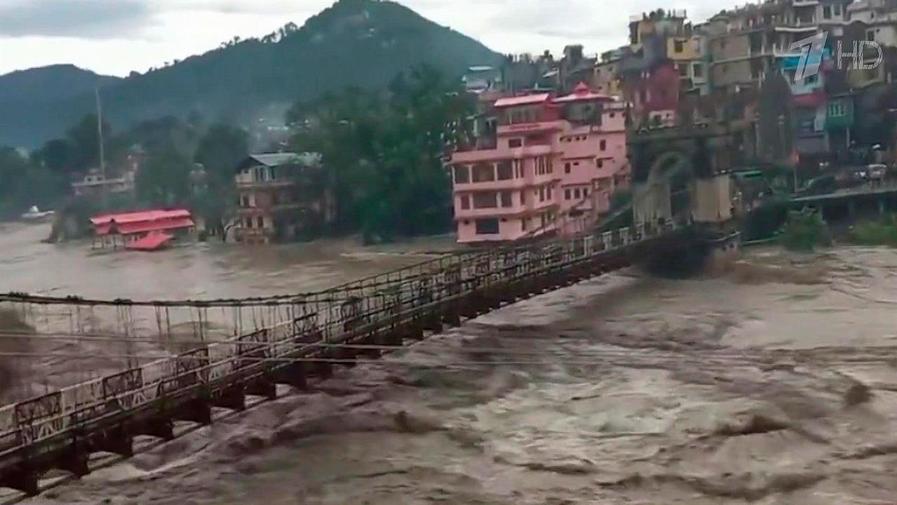 К катастрофическим последствиям привели муссонные ливни на севере Индии