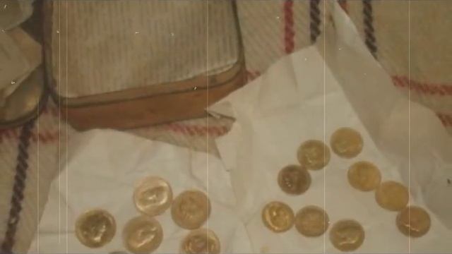 Клад нашли при сносе строго дома в подоконнике смотреть онлайн