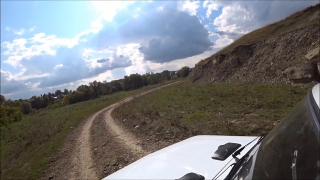 Забрался на гору обзор с высоты / уборка во дворе/ и разное. влоги как прошёл вчера мой день. смотреть онлайн