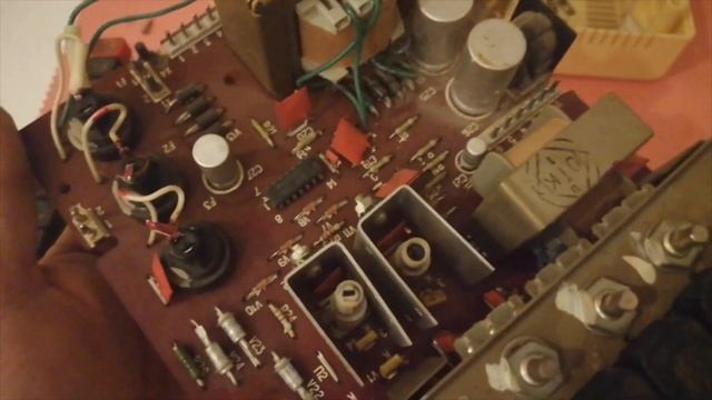 Разбор трехпрограммного приемника "Прибой 301" смотреть онлайн