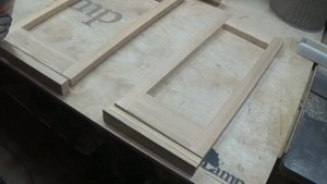 Кровать своими руками из дерева  Как сделать  кровать из  Лиственници