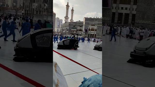 Мекка. Паломник молится на улице#умра#хадж#саудовскаяаравия#ислам #umrah#hajj#makkah#muslim#mosque смотреть онлайн