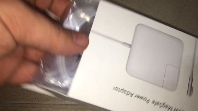 60 w magsafe power adapter - a1344 Macbook charger смотреть онлайн
