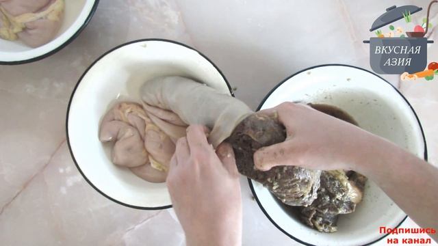 Колбасный деликатес из конины чучук казы.A sausage delicacy from horse meat chuchuk kazy.