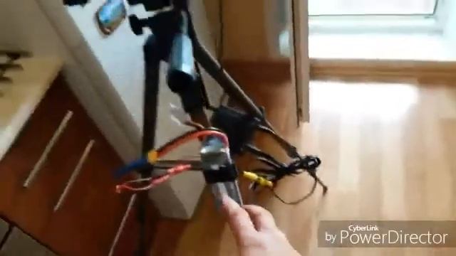 Цессна 150 + FPV + F2s ( автопилот ) + поворотная смотреть онлайн