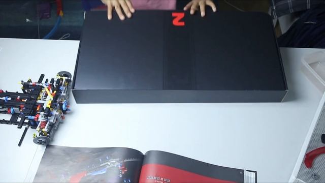 Lego Ferrari Daytona build & review (3778 pieces) смотреть онлайн