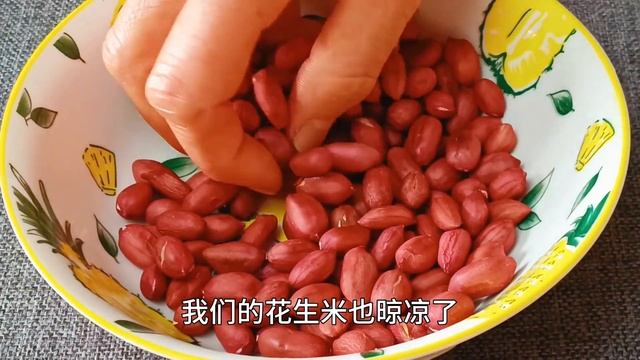 包菜包包子沒想到這麼好吃，教你調餡方法，不放雞蛋不放肉，真香。【柚子愛吃】，#菜包 ，#菜包子的做法 ，#菜包料理