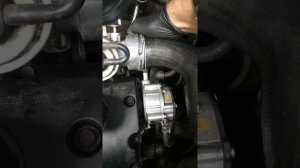 Штуцер вакуумного насоса. Ремонт. vw t5 1,9 tdi. Ремонт штуцера тандемного насоса