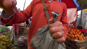 МАДАГАСКАР.ОСВАИВАЮСЬ СРЕДИ МЕСТНЫХ ЖИТЕЛЕЙ В АНТАНАНАРИВУ.