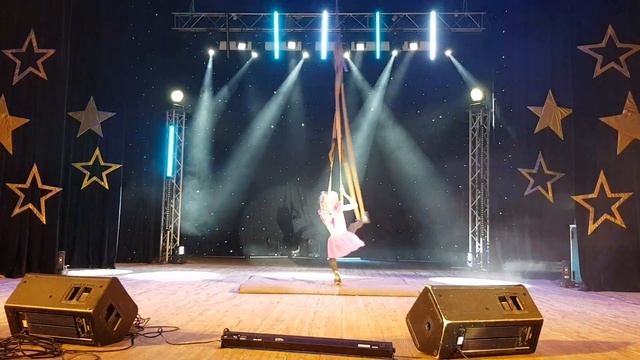 Воздушная гимнастика! Воздушная акробатика! Полтава . Цирк молодость.  Лера.