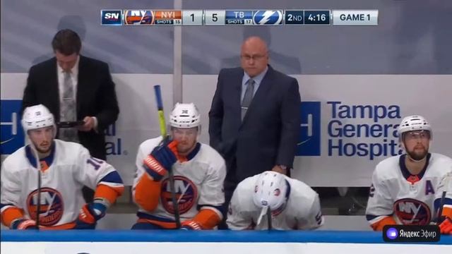 Василевский СУПЕРСПАСЕНИЕ шпагатом в игре №1 Тампа-Айлендерс / Andrei Vasilevsky super save - twine смотреть онлайн