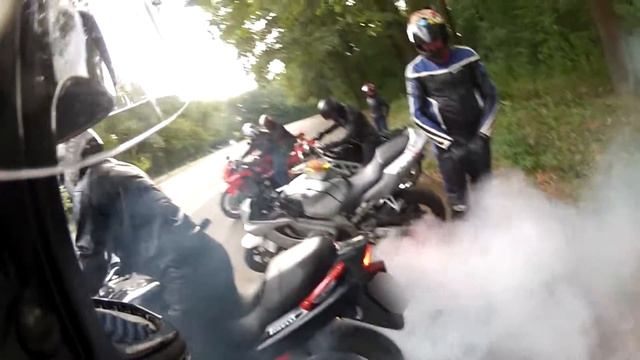 Kawasaki EN 500 Vulcan & Suzuki VS 800 Intruder & Suzuki Bandit 600 | Burnout смотреть онлайн