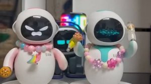 Интеллектуальный робот Eilik