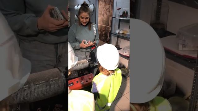 Переработка пластика - легко и увлекательно! смотреть онлайн